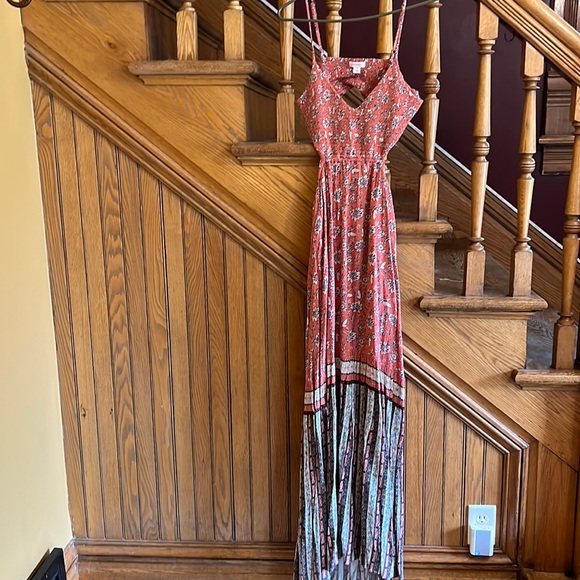 Maxi Dress, partially backless - Picture 2 of 4